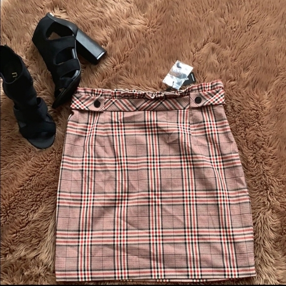 Express Dresses & Skirts - Express High waisted plaid A -line skirt